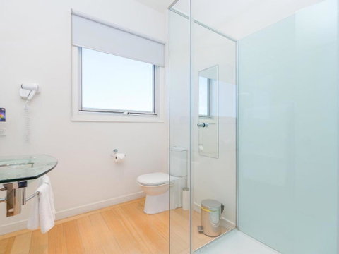 Wytonia 2 - Accommodation Sunshine Coast 2
