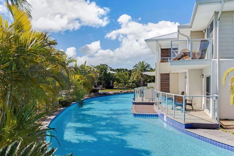 Pacific Blue Pool Spa & More Available In Complex! - Accommodation Sunshine Coast 4