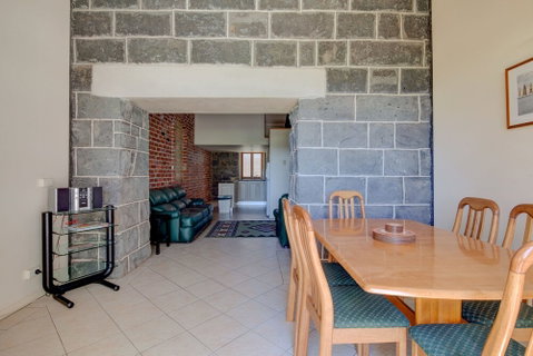 Docks At The Mill - Accommodation Sunshine Coast 4