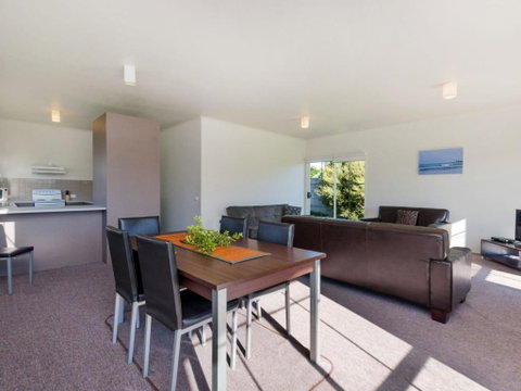 Julieanne South Beach Home Made For Families - Accommodation Sunshine Coast 6