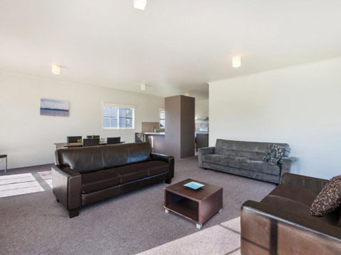 Julieanne South Beach Home Made For Families - Accommodation Sunshine Coast 2