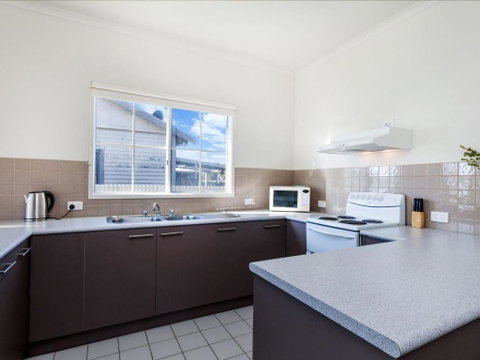 Julieanne South Beach Home Made For Families - Accommodation Sunshine Coast 1