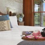 CHRISTOPHERS COTTAGE - Accommodation Sunshine Coast 0