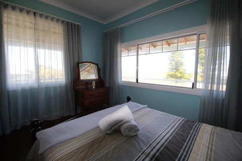 Storm Bay View - Accommodation Sunshine Coast 6