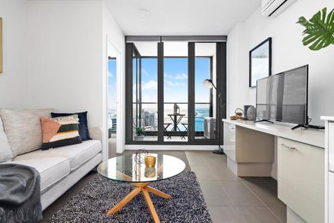Complete Host Hudson Apartments - Accommodation Sunshine Coast 1