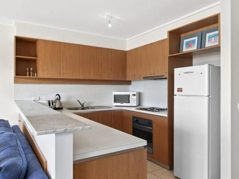 APARTMENT 29 PACIFIC APARTMENTS Grand Escape With Ocean Views - Accommodation Sunshine Coast 6