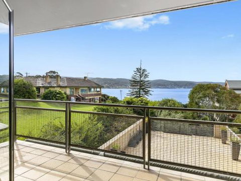 APARTMENT 29 PACIFIC APARTMENTS Grand Escape With Ocean Views - Accommodation Sunshine Coast 4