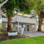 SANTORINI BEACH HOUSE SAFETY BEACH - Accommodation Sunshine Coast 0