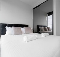 Luxury 2bed2bath apt in the Heart of Melcollins - Accommodation Sunshine Coast
