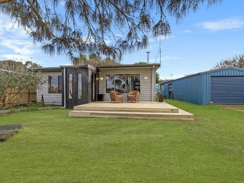 Willan 43 Powling Street - Accommodation Sunshine Coast 3