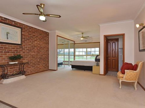 Wine Country Homestead 1br Studio - Accommodation Sunshine Coast 3