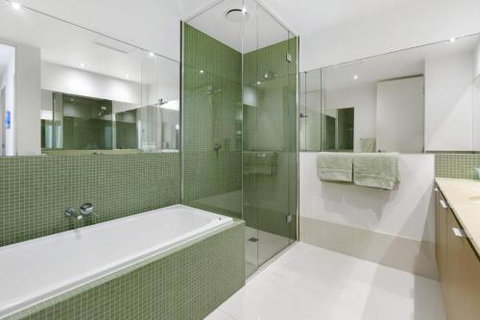 MARINA VIEW - Accommodation Sunshine Coast 4