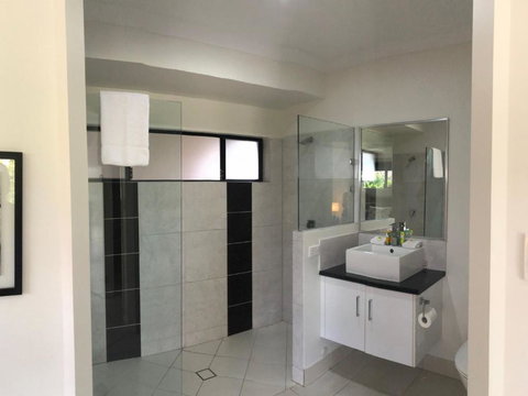 Cooya Beach Ultimate Tropical Getaway - Accommodation Sunshine Coast 2