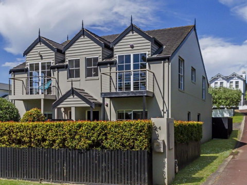 Elizas Townhouse - Accommodation Sunshine Coast 3