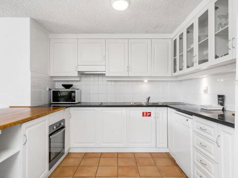 EAST COAST ESCAPES Byron Beachfront - Accommodation Sunshine Coast 2