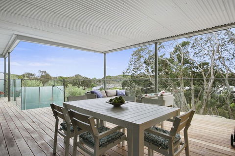Lansdowne Villa - Accommodation Sunshine Coast 5