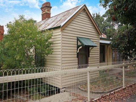 Pemberton - Accommodation Sunshine Coast 5