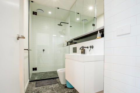 36windsorpalace1bd1bthfreecarpark - Accommodation Sunshine Coast 5