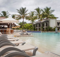 Sea Temple - 160 Luxury Swimout - Accommodation Sunshine Coast