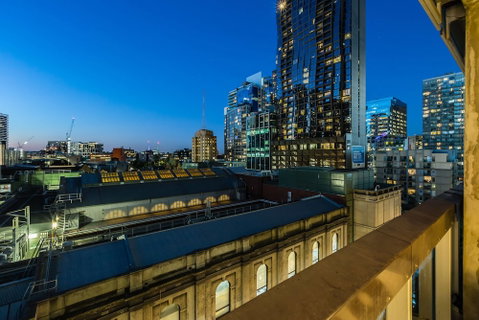 Auguste 2 BDR Melbourne Apartment - Accommodation Sunshine Coast 0