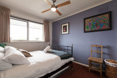 ELEANOR, 1BDR Fitzroy North Apartment - Accommodation Sunshine Coast 5
