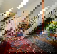 Edinburgh Gallery Bed  Breakfast - Accommodation Sunshine Coast