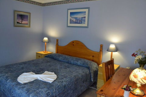 Palms Bed & Breakfast - Accommodation Sunshine Coast 4