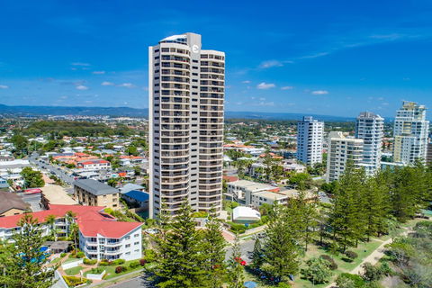 Burleigh Esplanade Apartments - Accommodation Sunshine Coast 3