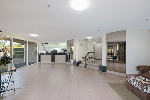 Burleigh Esplanade Apartments - Accommodation Sunshine Coast 6