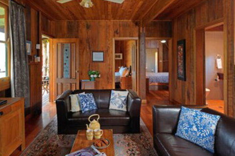 Cedar Creek Cottages - Accommodation Sunshine Coast 7