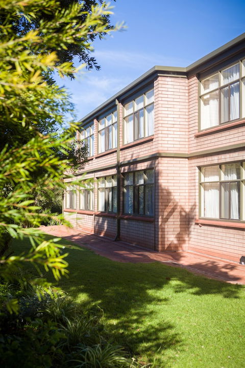 Foreshore Motor Inn - Accommodation Sunshine Coast 1