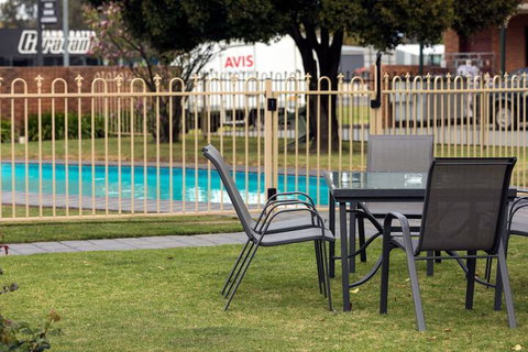 Advance Motel - Accommodation Sunshine Coast 3