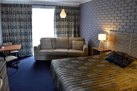 Strzelecki Motor Lodge - Accommodation Sunshine Coast 3