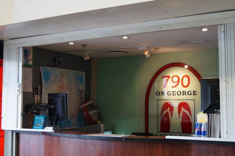 790 On George Backpackers - Accommodation Sunshine Coast 2