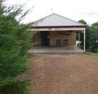 Gumtrees Cottage - Accommodation Sunshine Coast
