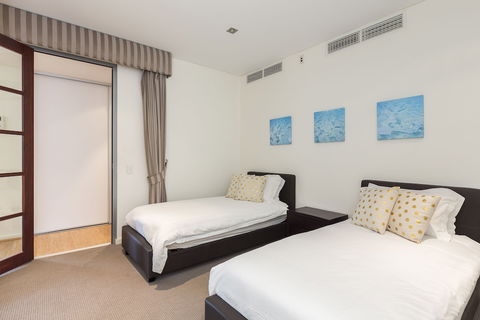 Gallery Serviced Apartments - Accommodation Sunshine Coast 4