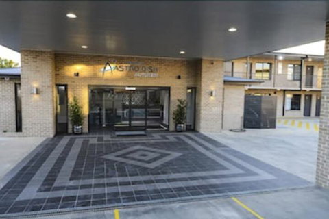 Aastro Dish Motor Inn - Accommodation Sunshine Coast 2