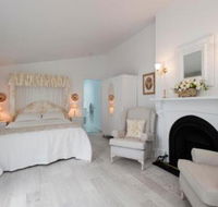 White Dove Cottage Bed  Breakfast - Accommodation Sunshine Coast