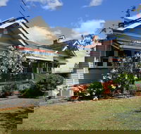 Melville House - Accommodation Sunshine Coast