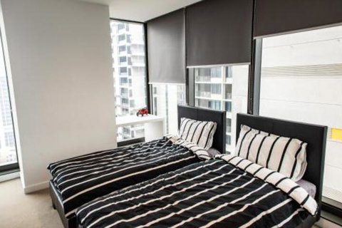 Modern 639 Lonsdale APT - Accommodation Sunshine Coast 6