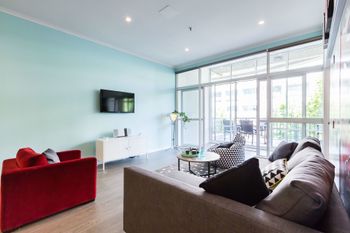 Vance 2Bdr Melbourne Apartment - Accommodation Sunshine Coast 3