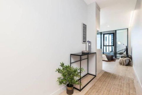 Luxe Bedroom Apt City View Retreat On Elizabeth Street CBD - Accommodation Sunshine Coast 4