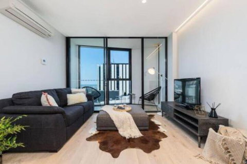 Luxe Bedroom Apt City View Retreat On Elizabeth Street CBD - Accommodation Sunshine Coast 3