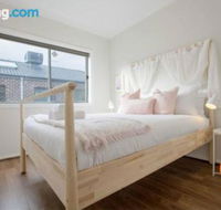 109Cozy Cranbourne Family House5Bed2Bath2Parking - Accommodation Sunshine Coast