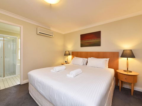 Villa Executive 2br Moscato Resort Condo Located Within Cypress Lakes Resort (nothing Is More Central) - Accommodation Sunshine Coast 1