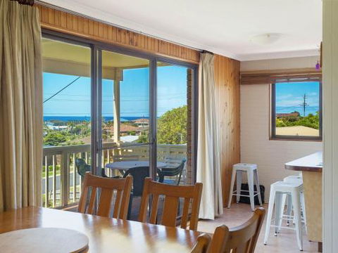 Williams Wonder Large Beach House - Accommodation Sunshine Coast 5
