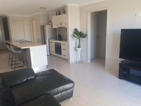 The Baltimore Family Home Getaway - Accommodation Sunshine Coast 2