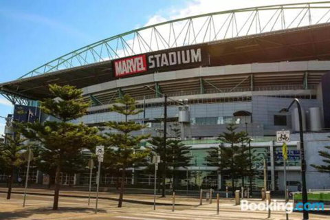 An Exquisite 2BR Apt With Stunning City Views - Accommodation Sunshine Coast 0