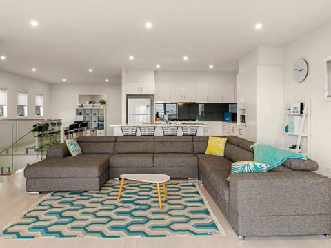 Swan Bay Views - Accommodation Sunshine Coast 6