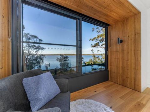 ESTUARY HOUSE Basin View 4pm Check Out Sundays - Accommodation Sunshine Coast 6